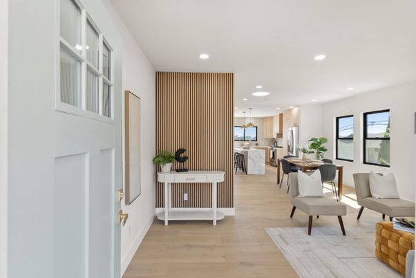 Dining room, Interior, Kitchen, Pendant Lights, Recessed Lighting, Wood Texture Flooring
