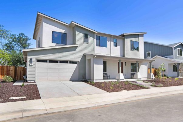 Attached, Exterior, Facade, Modern