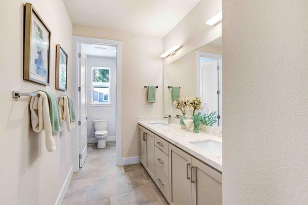 Bathroom, Dual Sink Vanities, Interior
