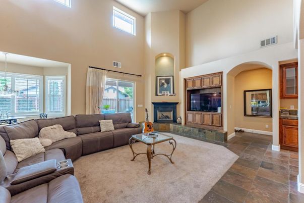 Fireplace, Interior, Living room