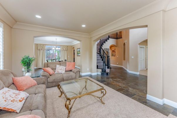 Interior, Living room, Pendant Lights, Recessed Lighting