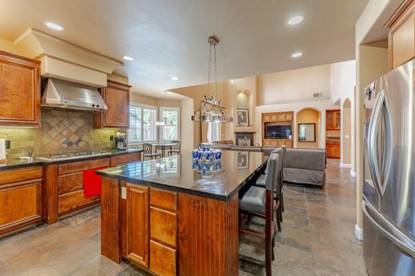 Dining room, Interior, Kitchen, Pendant Lights, Recessed Lighting, Stainless Steel Appliances