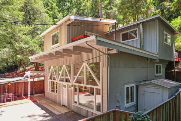 Exterior, Hot Tub