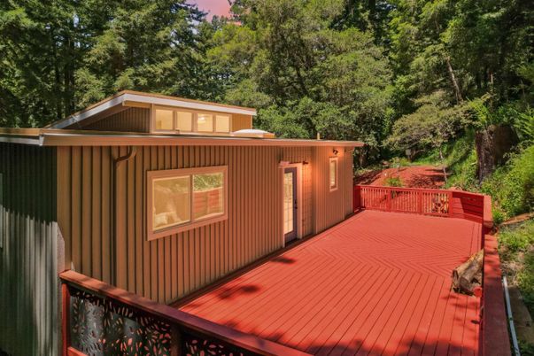 Exterior, Hot Tub
