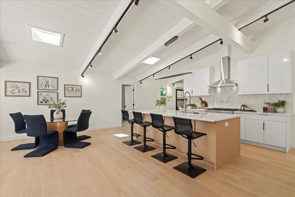 Dining room, Interior, Kitchen, Stainless Steel Appliances, Wood Texture Flooring