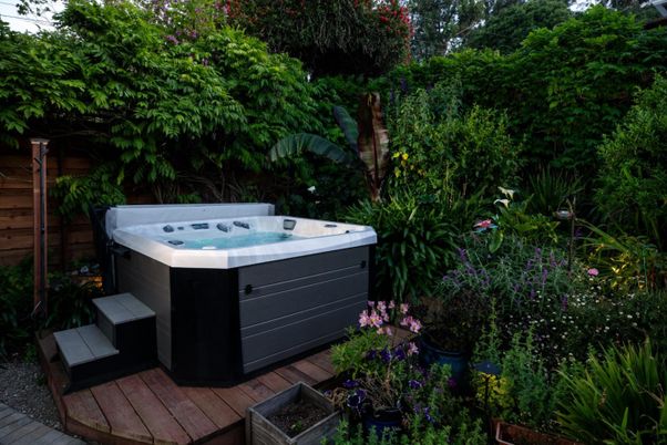 Exterior, Hot Tub