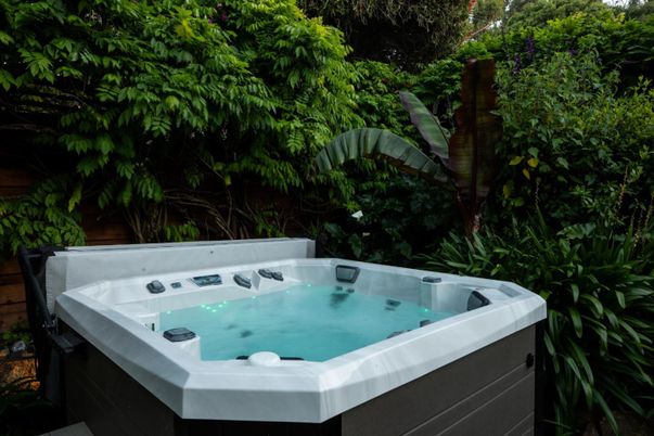 Exterior, Hot Tub