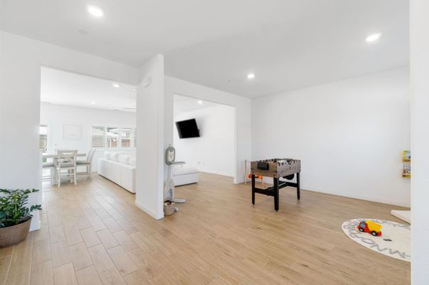 Dining room, Interior, Recessed Lighting, Wood Texture Flooring