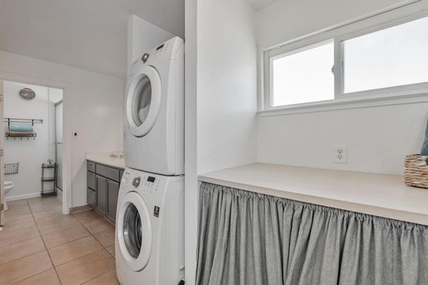 Interior, Utility Closets, Washer