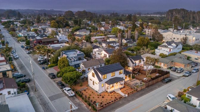 Exterior, Drone