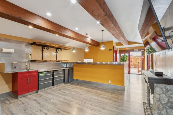 Interior, Pendant Lights, Recessed Lighting, Wooden Beams, Wood Texture Flooring
