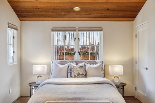 Bedroom, Interior, Wooden Ceilings, Wood Texture Flooring