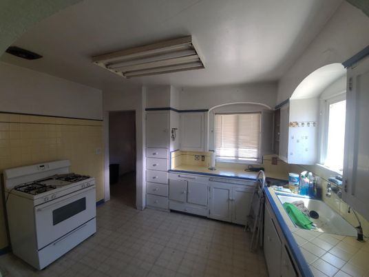 Interior, Kitchen, Tile Countertops