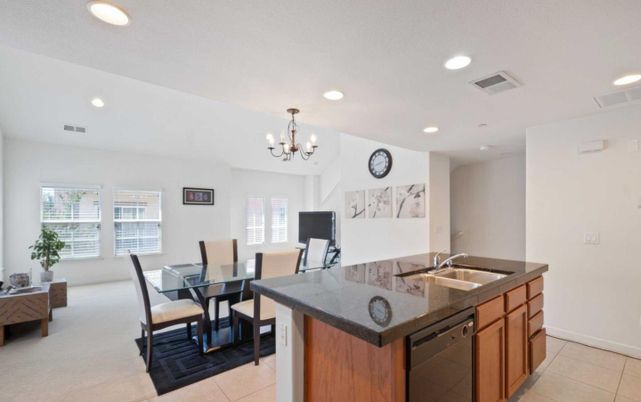 Chandelier, Dining room, Interior, Kitchen, Recessed Lighting