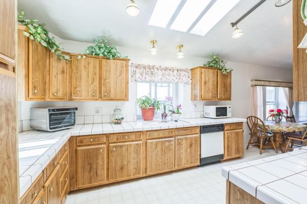 Dining room, Interior, Kitchen, Tile Countertops