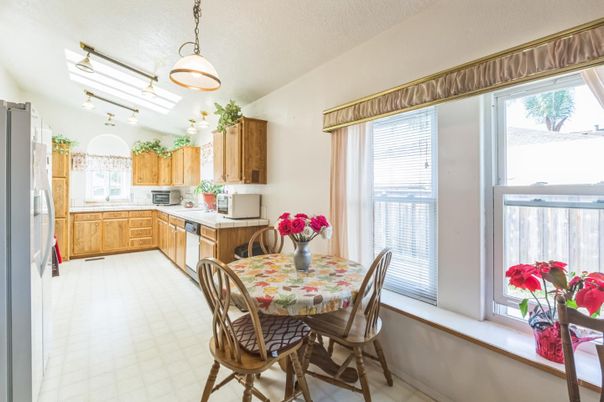 Dining room, Interior, Kitchen, Pendant Lights