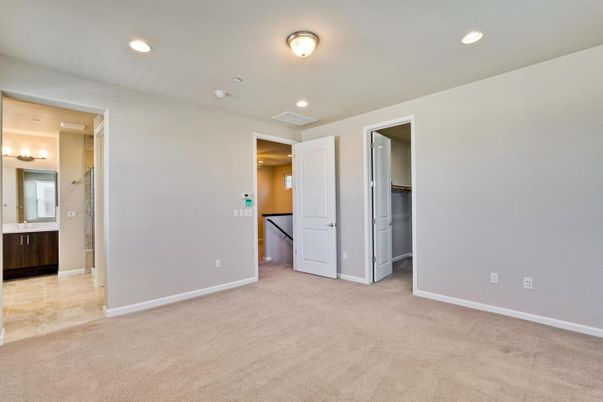 Empty room, Interior, Recessed Lighting