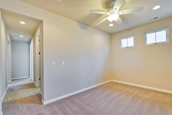 Empty room, Interior, Recessed Lighting