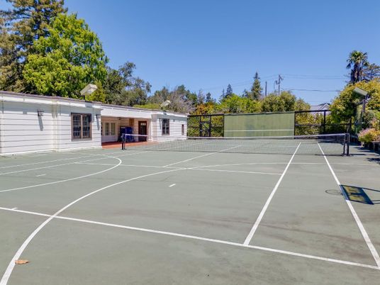 Exterior, Tennis Courts