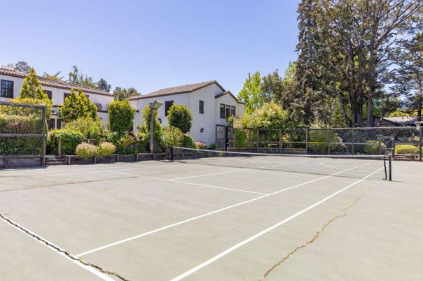 Exterior, Tennis Courts