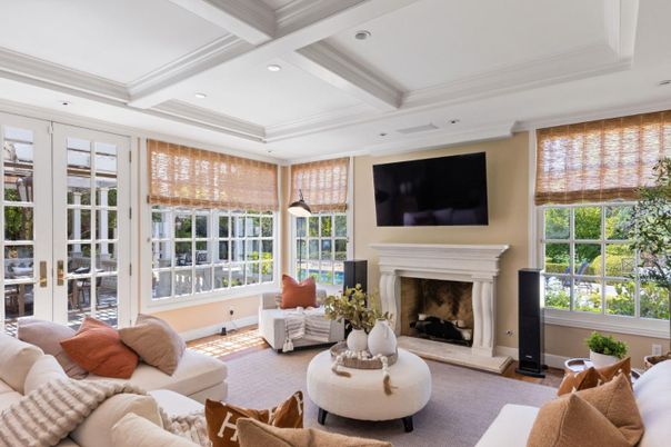 Fireplace, Interior, Living room, Recessed Lighting