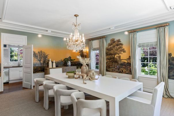 Chandelier, Dining room, Interior, Recessed Lighting, Wood Texture Flooring