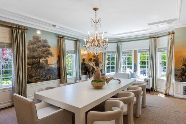 Chandelier, Dining room, Interior, Recessed Lighting, Wood Texture Flooring