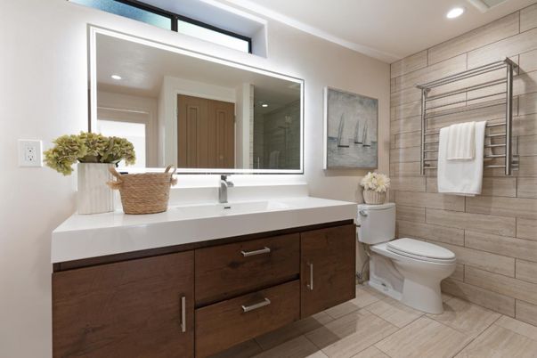 Bathroom, Interior, Recessed Lighting
