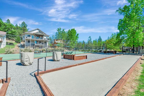 Exterior, Tennis Courts