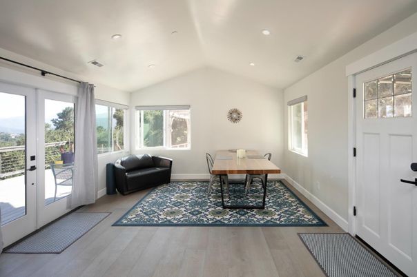 Interior, Recessed Lighting, Wood Texture Flooring
