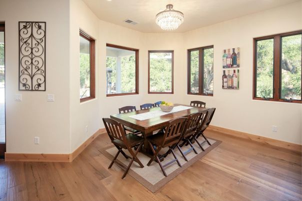 Chandelier, Dining room, Interior, Recessed Lighting, Wood Texture Flooring