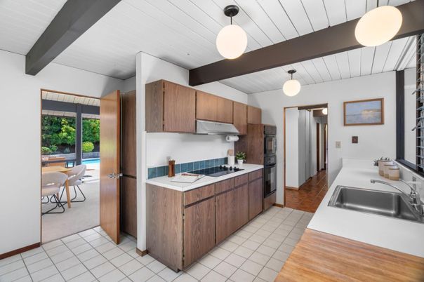 Interior, Kitchen, Pendant Lights, Wooden Beams