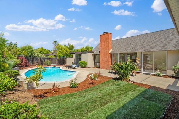 Backyard, Exterior, Pool