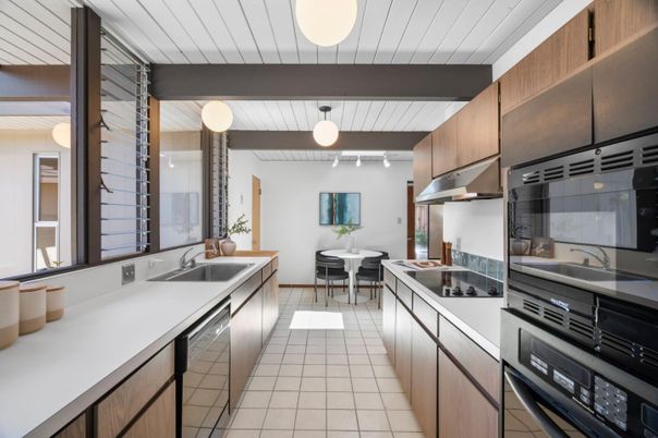 Dining room, Interior, Kitchen, Stainless Steel Appliances