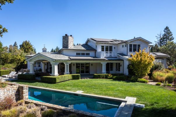 Exterior, Facade, Pool, Solar Panels, Farmhouse