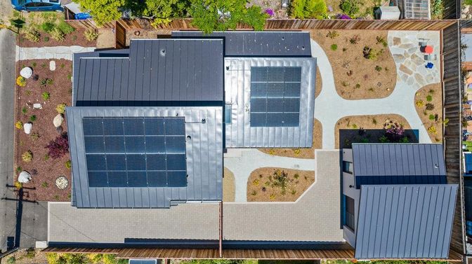 Exterior, Drone