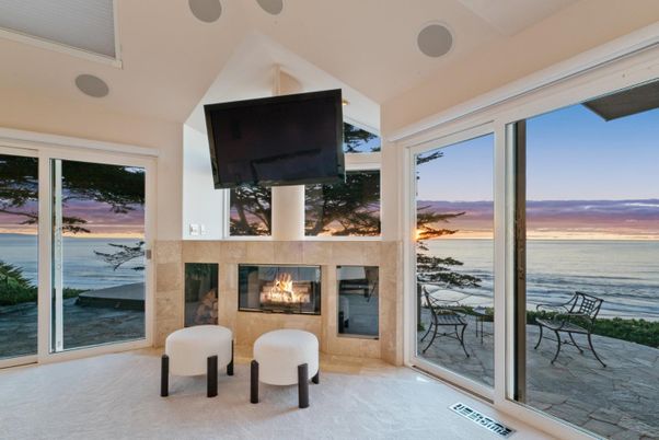 Fireplace, Interior, Water