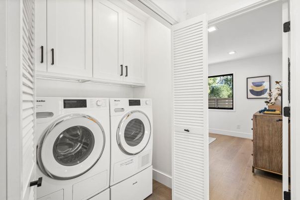Interior, Recessed Lighting, Utility Closets, Washer, Wood Texture Flooring