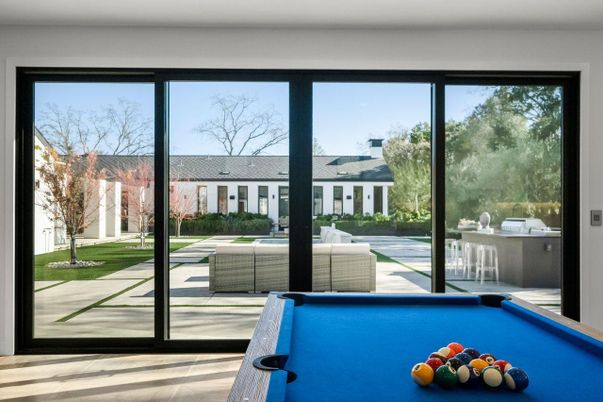 Billiard Table, Game Room, Interior