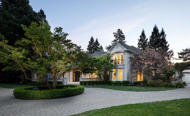 Backyard, Exterior, Facade, French Provincial