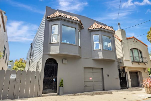 Attached, Exterior, Facade, Spanish Mediterranean