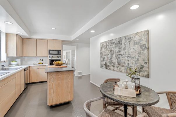 Dining room, Interior, Kitchen, Recessed Lighting