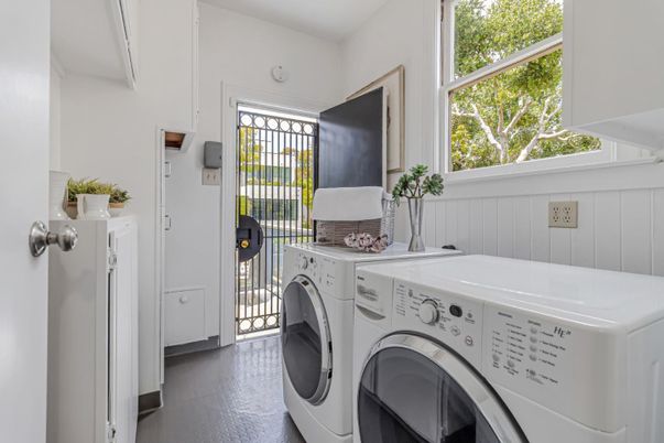 Interior, Washer