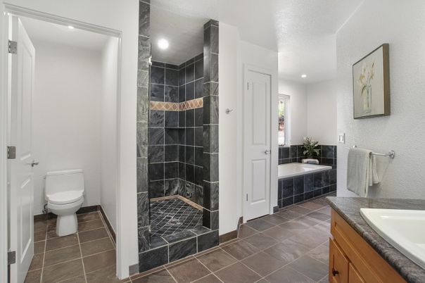 Bathroom, Interior, Recessed Lighting
