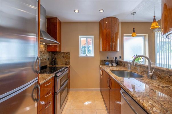Interior, Kitchen, Pendant Lights, Recessed Lighting, Stainless Steel Appliances