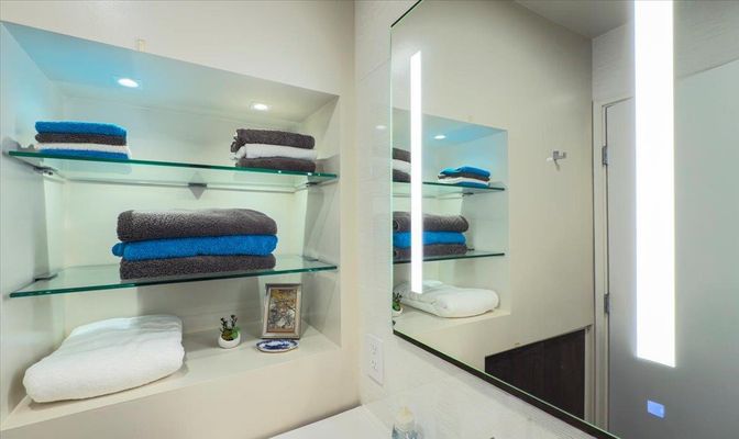 Interior, Recessed Lighting