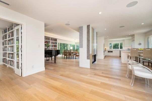 Dining room, Interior, Piano, Recessed Lighting, Wood Texture Flooring
