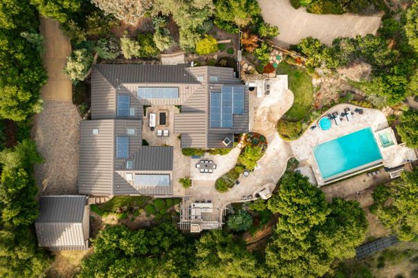 Exterior, Drone