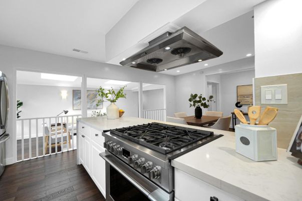 Dining room, Interior, Kitchen, Recessed Lighting, Stainless Steel Appliances, Wood Texture Flooring