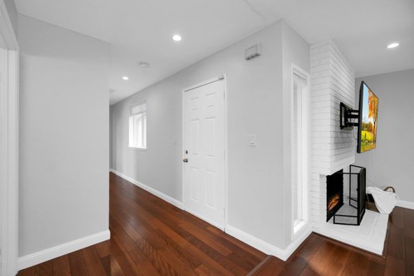 Fireplace, Interior, Recessed Lighting, Wood Texture Flooring
